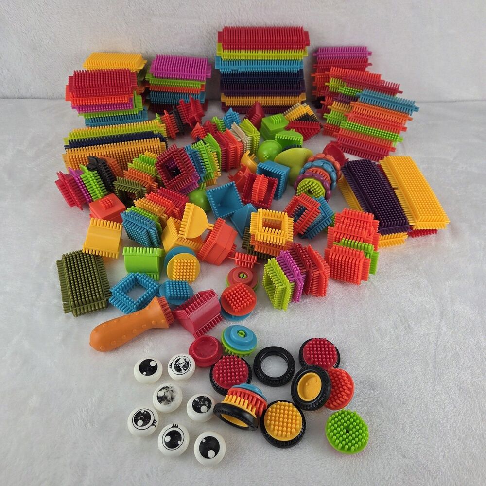 Bristle Blocks Lot 160+ Pieces Building Construction Set Wheels Accessories
